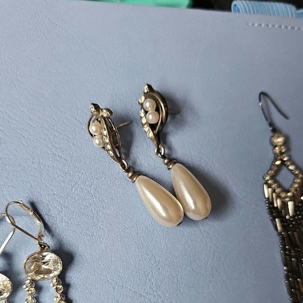 Bundle - Elegant Silver And Black Dangle Earrings… - image 4